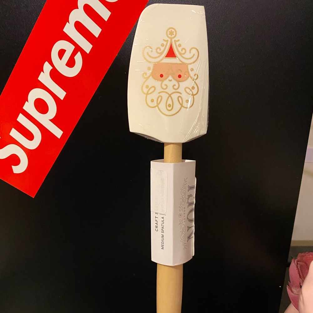 Le Creuset Noel collection  medium Spatula